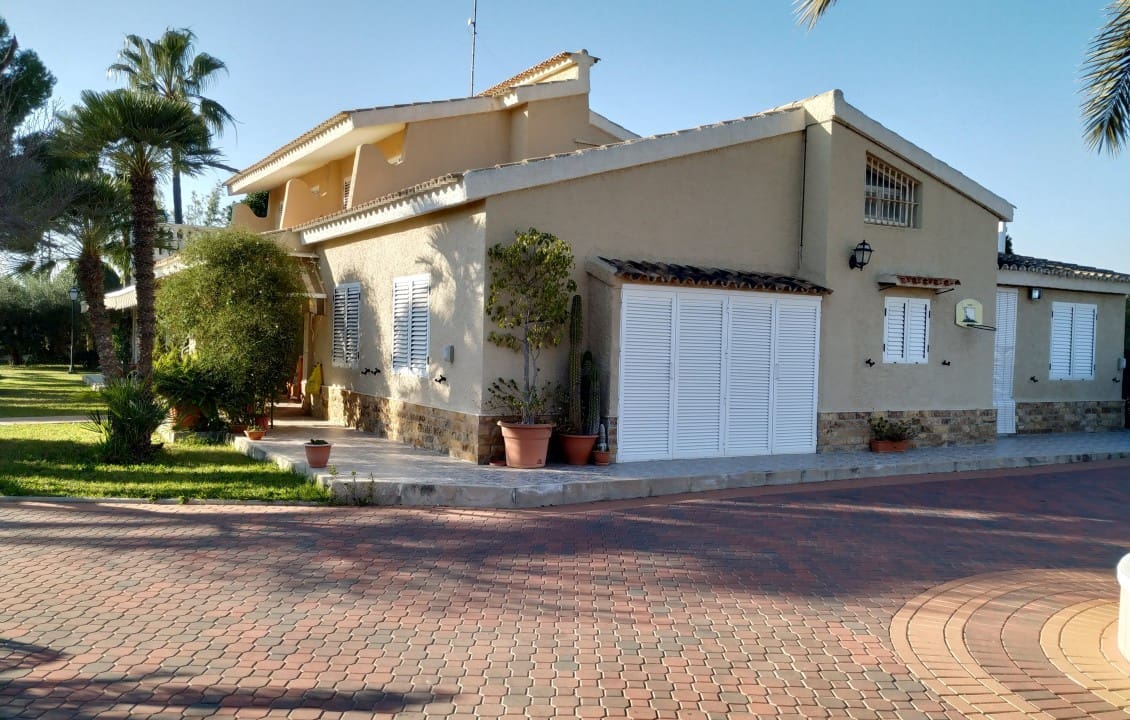5 soveværelse Villa til salg i Elche / Elx med swimmingpool - € 580.000 (Ref: 5054042)