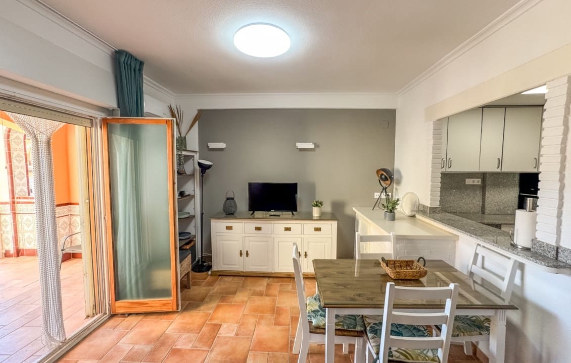 2 bedroom Bungalow for holiday rental in Santa Pola with pool - € 650 (Ref: 6208273)