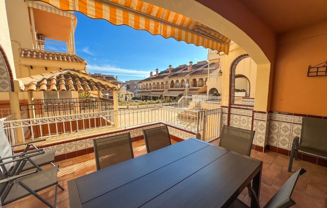 2 bedroom Bungalow for holiday rental in Santa Pola with pool - € 650 (Ref: 6208273)