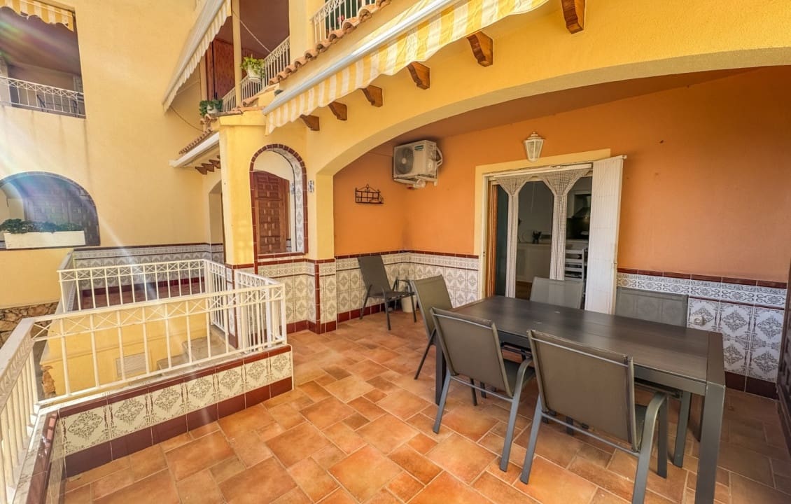 2 bedroom Bungalow for holiday rental in Santa Pola with pool - € 650 (Ref: 6208273)