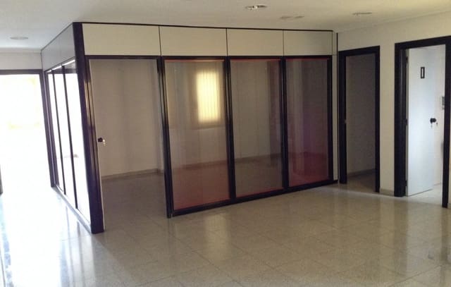 6 makuuhuone Toimisto vuokrattavana paikassa El Pla de Sant Josep - L'Asil, Elche / Elx - 1 000 € (Ref: 6479605)