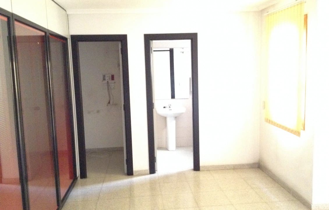 6 soveværelse Kontor til leje i Elche / Elx - € 1.000 (Ref: 6479605)
