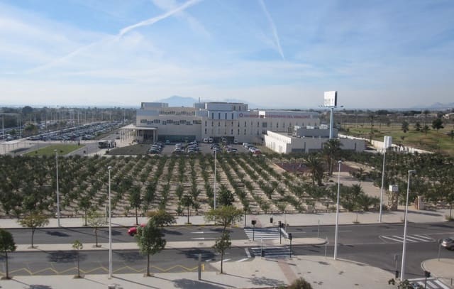 3 slaapkamer Flat te koop in Sector V, Elche / Elx met garage - € 265.000 (Ref: 6685309)