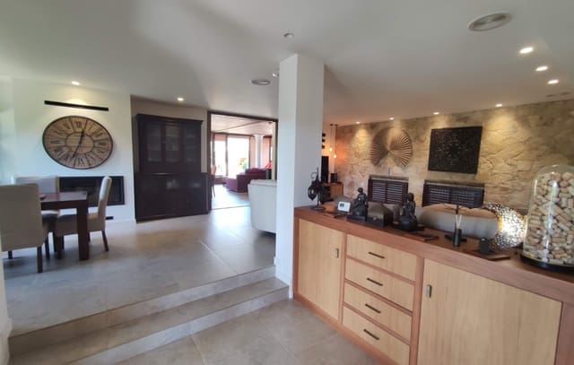 4 sypialnia Willa na sprzedaż w Alzabares, Elche / Elx z basenem garażem - 1 200 000 € (Ref: 7128368)