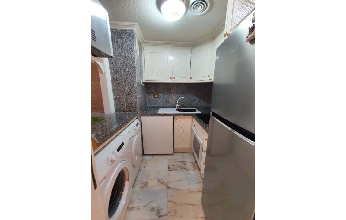   2 soveværelse   ferieLejlighed i Santa Pola   med   swimmingpool   - € 600 (Ref: 7256041)