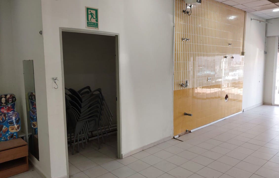 Virksomhed til leje i Catral - € 1.900 (Ref: 7394571)