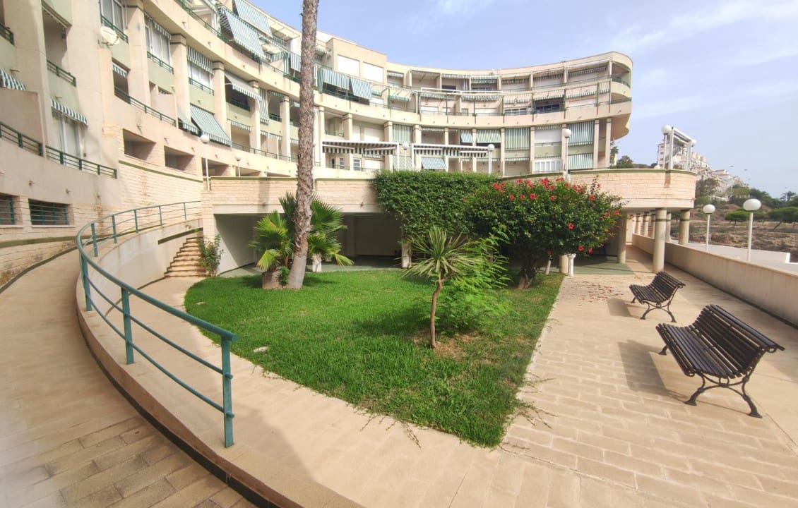 2 bedroom Apartment for holiday rental in Santa Pola with pool garage - € 675 (Ref: 7507132)