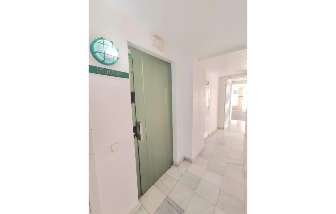 2 bedroom Apartment for holiday rental in Santa Pola with pool garage - € 675 (Ref: 7507132)