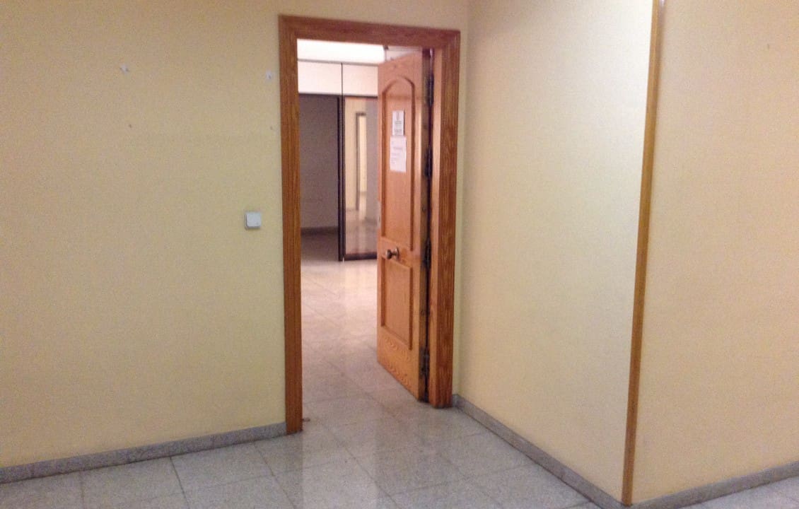 6 slaapkamer Kantoor te koop in Elche / Elx - € 240.000 (Ref: 7565501)