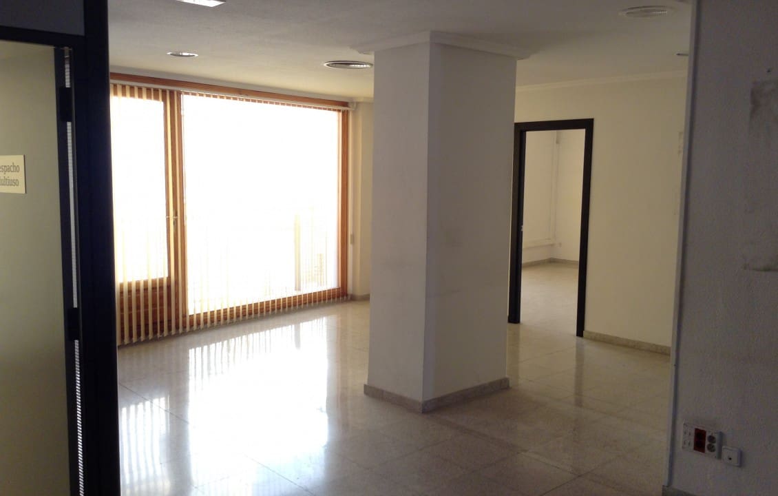 6 slaapkamer Kantoor te koop in Elche / Elx - € 240.000 (Ref: 7565501)