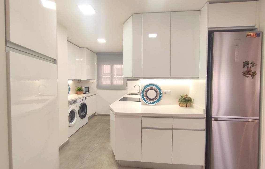 3 sovrum Lägenhet för semesterbostäder i Santa Pola med pool - 950 € (Ref: 7739408)