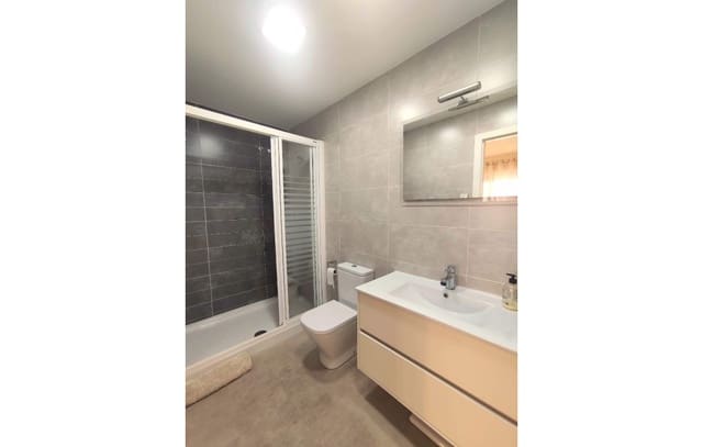 3 slaapkamer Appartement voor vakantieverhuur in Calas Santiago Bernabéu, Santa Pola met zwembad - € 950 (Ref: 7739408)