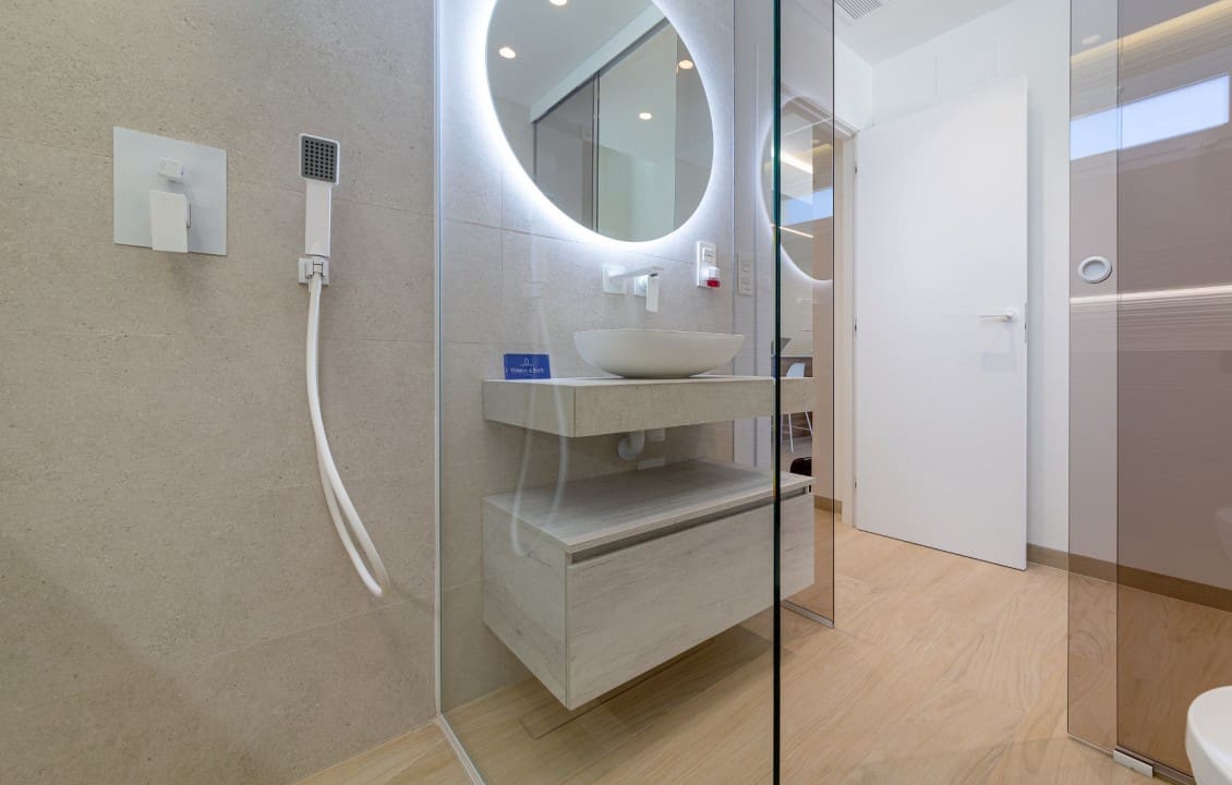 2 Zimmer Apartment zu verkaufen in El Raso mit Pool - 285.000 € (Ref: 8056605)