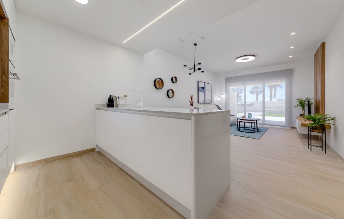 2 Zimmer Apartment zu verkaufen in El Raso mit Pool - 285.000 € (Ref: 8056605)