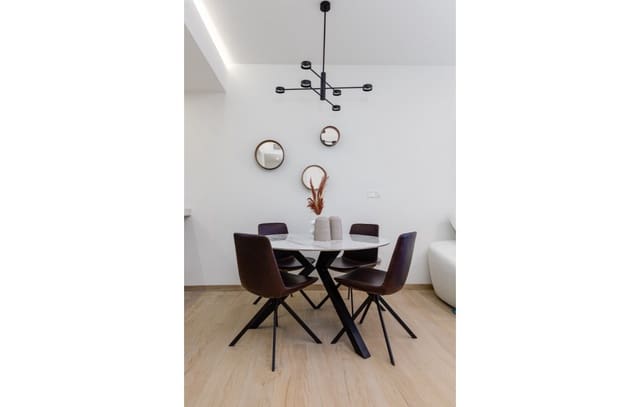 2 Zimmer Apartment zu verkaufen in El Raso, Guardamar del Segura mit Pool - 285.000 € (Ref: 8056605)