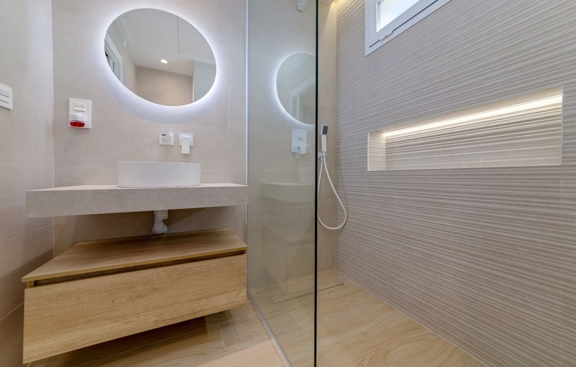 2 Zimmer Apartment zu verkaufen in El Raso mit Pool - 285.000 € (Ref: 8056605)