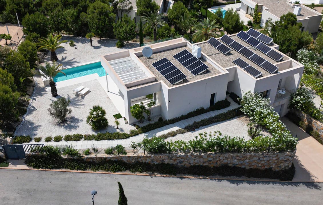 3 quarto Moradia para venda em Las Colinas Golf com piscina - 1 100 000 € (Ref: 8097694)