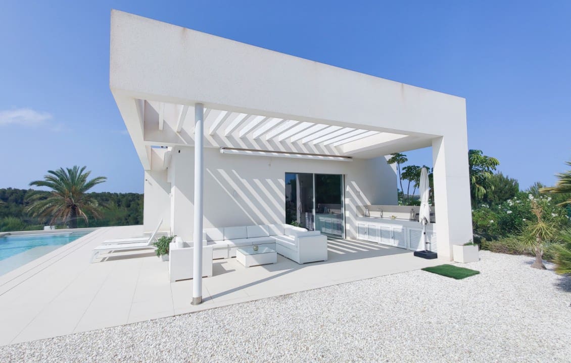 3 quarto Moradia para venda em Las Colinas Golf com piscina - 1 100 000 € (Ref: 8097694)