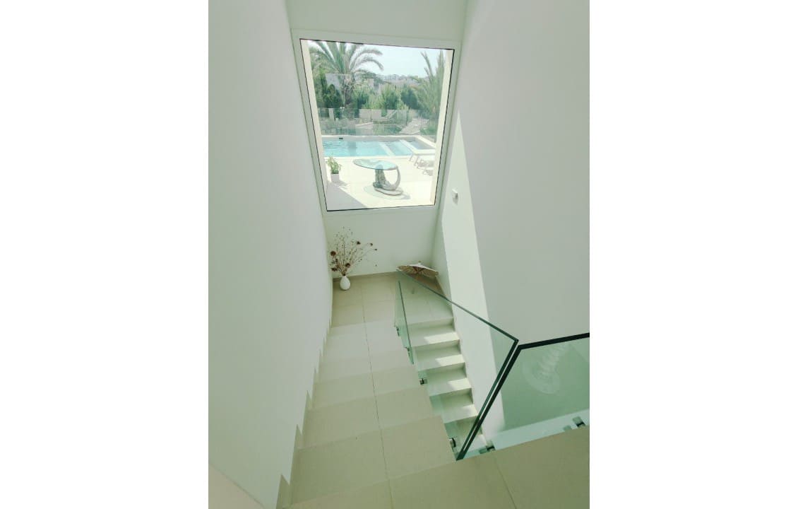 3 quarto Moradia para venda em Las Colinas Golf com piscina - 1 100 000 € (Ref: 8097694)