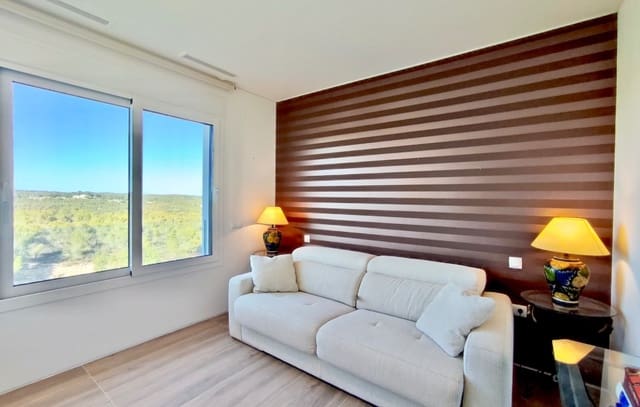 Apartamento de 3 habitaciones en Las Colinas Golf, Orihuela en venta con piscina - 535.000 € (Ref: 8123371)