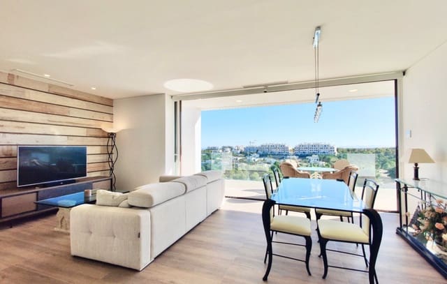 Apartamento de 3 habitaciones en Las Colinas Golf, Orihuela en venta con piscina - 535.000 € (Ref: 8123371)