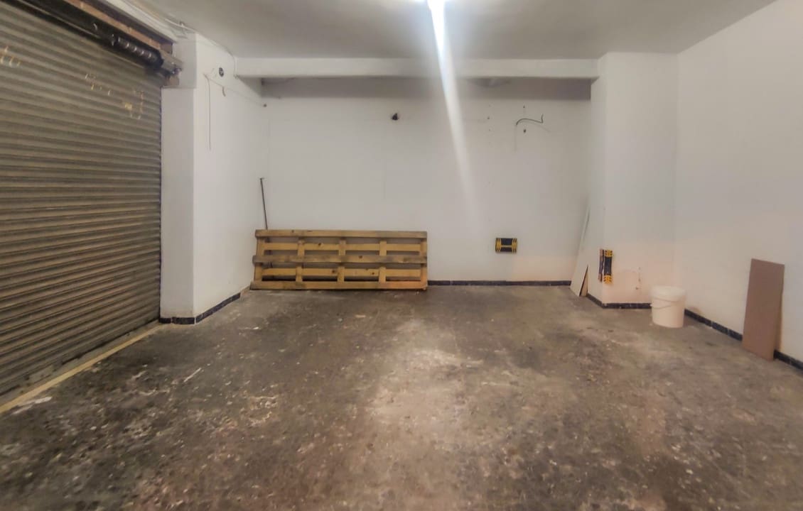Entreprise de 2 chambres à louer à Elche / Elx - 500 € (Ref: 8149751)