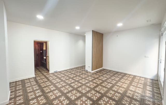 Negocio de 2 habitaciones en Centro, Elche / Elx en alquiler - 500 € (Ref: 8149751)