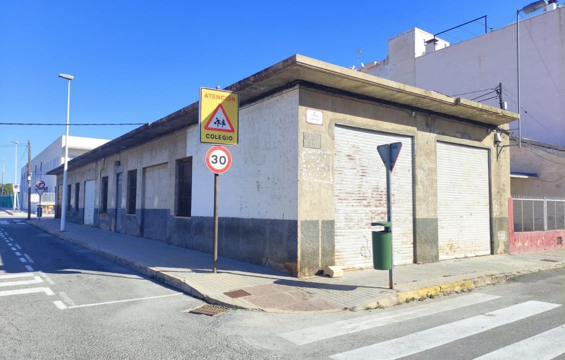 Byggegrund til salg i Torrellano - € 300.000 (Ref: 8222188)