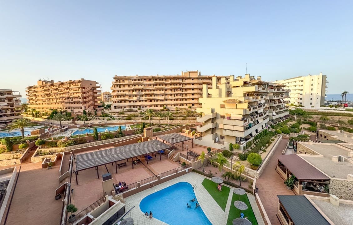 2 camera da letto Appartamento da affitare come casa vacanza in Arenales del Sol con piscina - 750 € (Rif: 8461272)