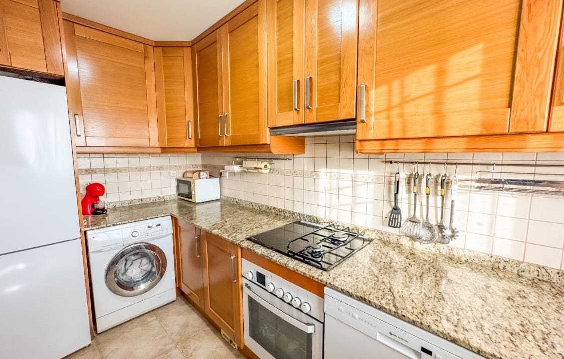 2 camera da letto Appartamento da affitare come casa vacanza in Arenales del Sol con piscina - 750 € (Rif: 8461272)