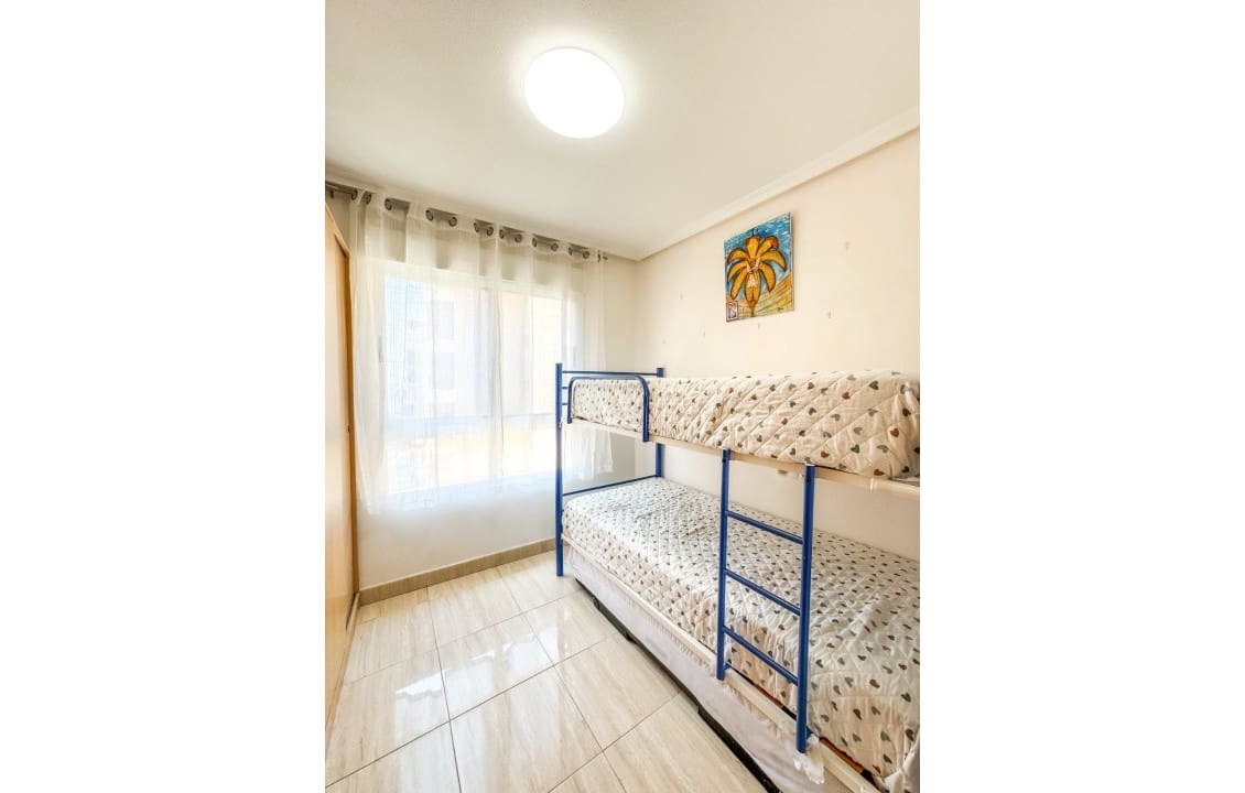 Appartement de 2 chambres de location de vacances à Santa Pola - 550 € (Ref: 8476930)