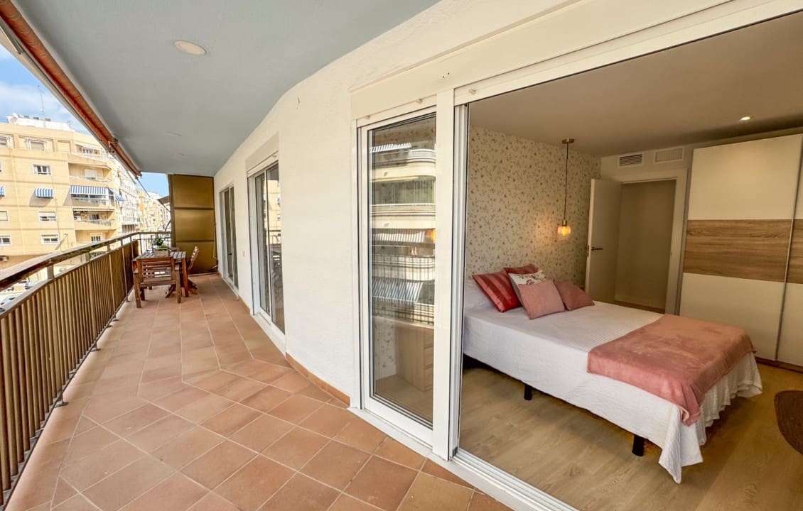3 bedroom Apartment for holiday rental in Santa Pola - € 1,000 (Ref: 8557568)