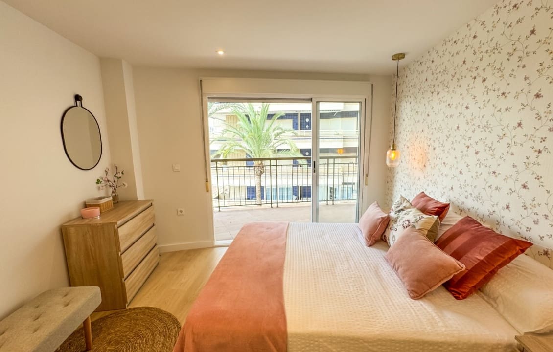 3 bedroom Apartment for holiday rental in Santa Pola - € 1,000 (Ref: 8557568)