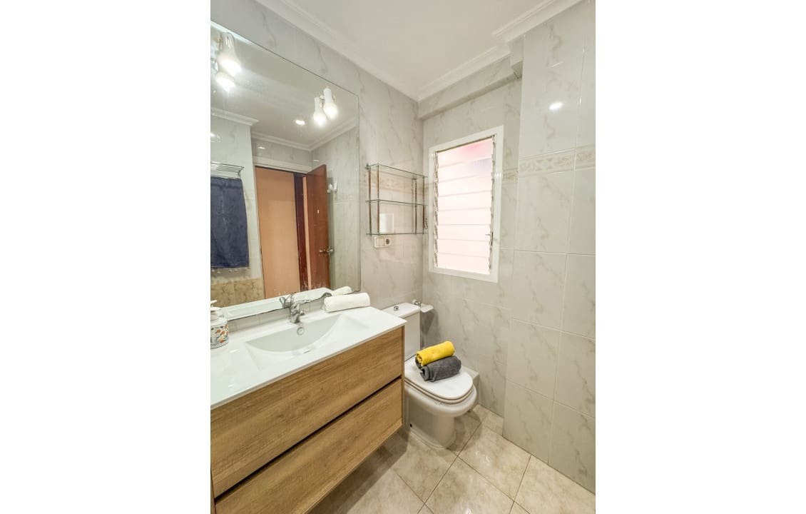 3 slaapkamer Appartement voor vakantieverhuur in Santa Pola - € 700 (Ref: 8566123)