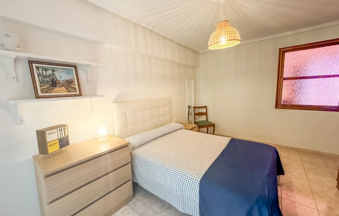 3 slaapkamer Appartement voor vakantieverhuur in Santa Pola - € 700 (Ref: 8566123)