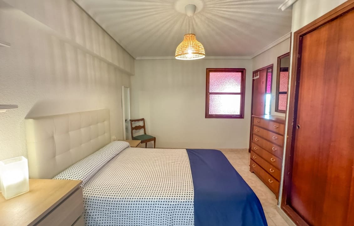 3 slaapkamer Appartement voor vakantieverhuur in Santa Pola - € 700 (Ref: 8566123)