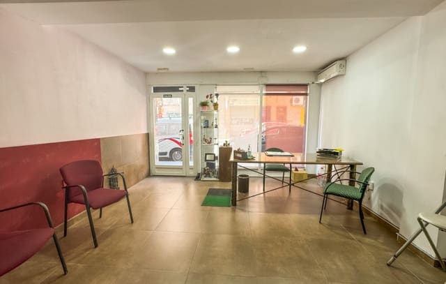 3 bedroom Commercial for sale in Pont Nou - Corazón de Jesús, Elche / Elx - € 65,000 (Ref: 8594708)