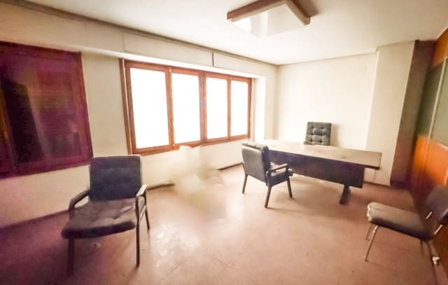 4 camera da letto Ufficio in vendita in Centro, Elche / Elx - 120.000 € (Rif: 8708272)