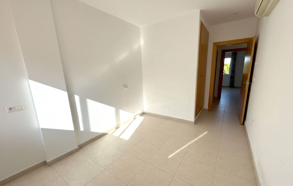 2 bedroom Townhouse for sale in Rojales with pool - € 160,000 (Ref: 8758606)