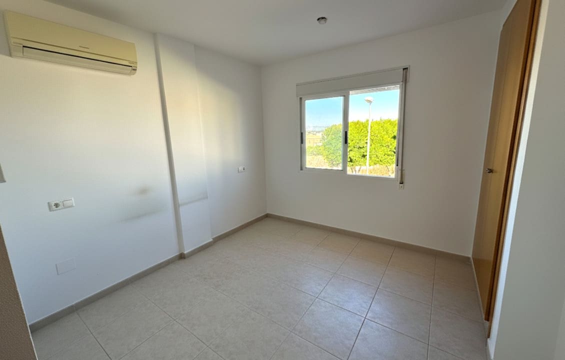 2 bedroom Townhouse for sale in Rojales with pool - € 160,000 (Ref: 8758606)