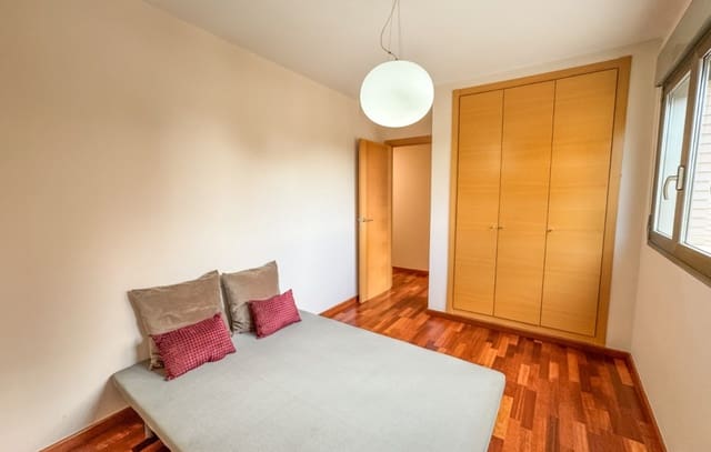 2 soveværelse Lejlighed til leje i Sector V, Elche / Elx - € 775 (Ref: 8796111)