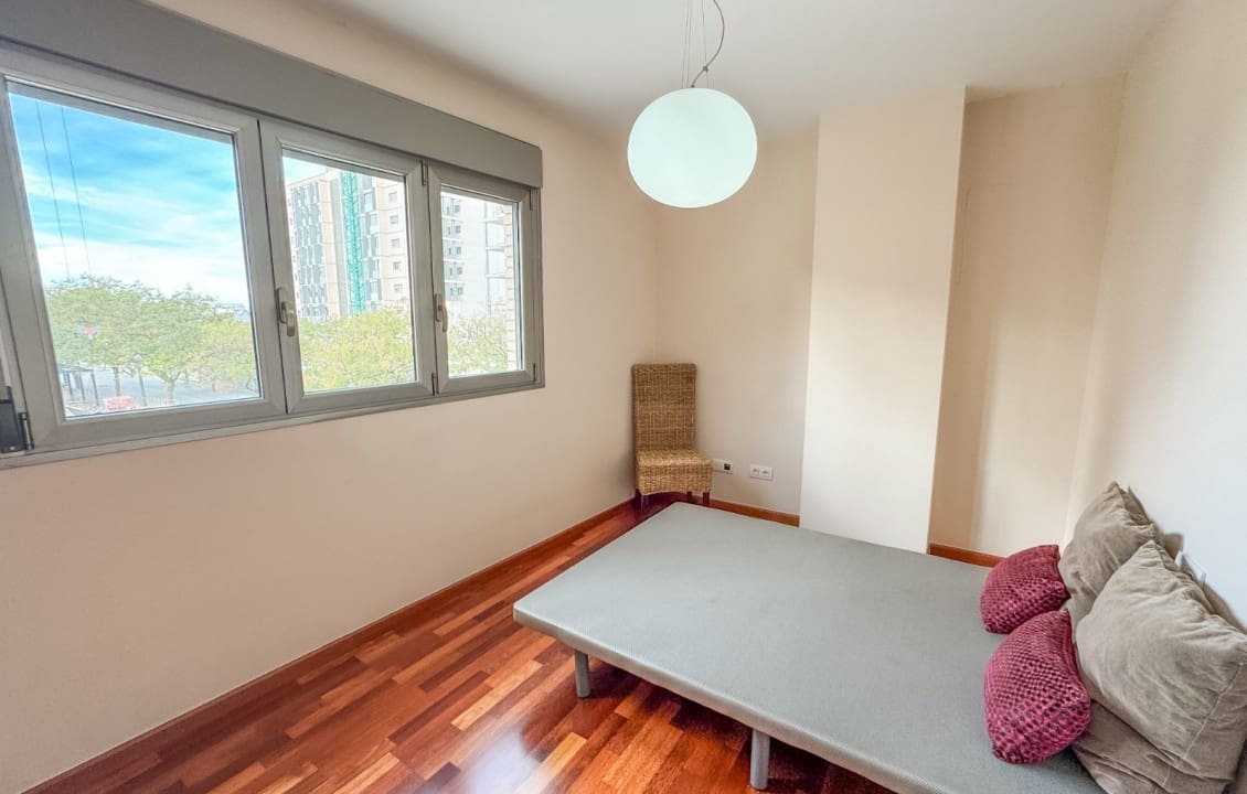 2 soveværelse Lejlighed til leje i Elche / Elx - € 775 (Ref: 8796111)