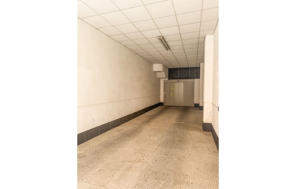 Garage til salg i Elche / Elx - € 10.000 (Ref: 8828899)