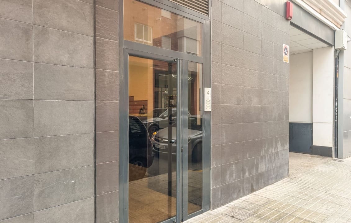 Garage til salg i Elche / Elx - € 10.000 (Ref: 8828899)