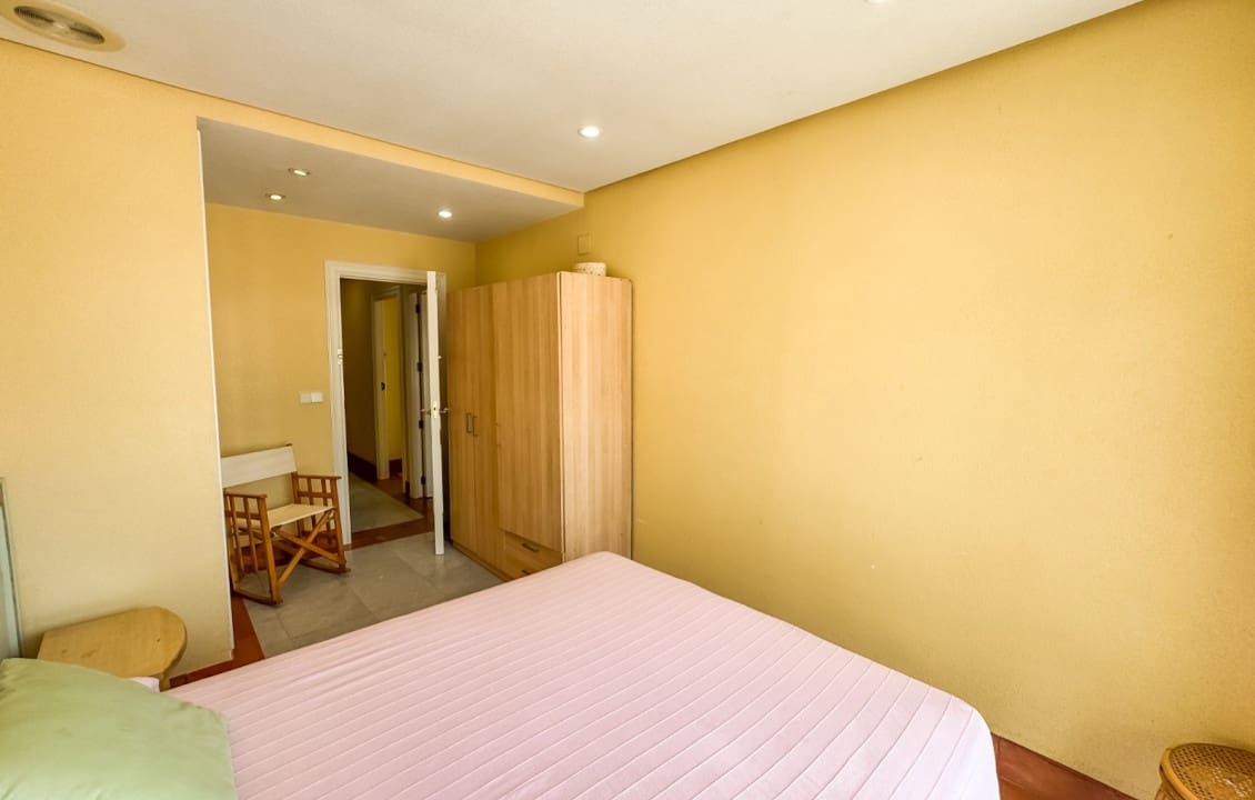 4 slaapkamer Appartement voor vakantieverhuur in Santa Pola met zwembad - € 2.000 (Ref: 9060164)