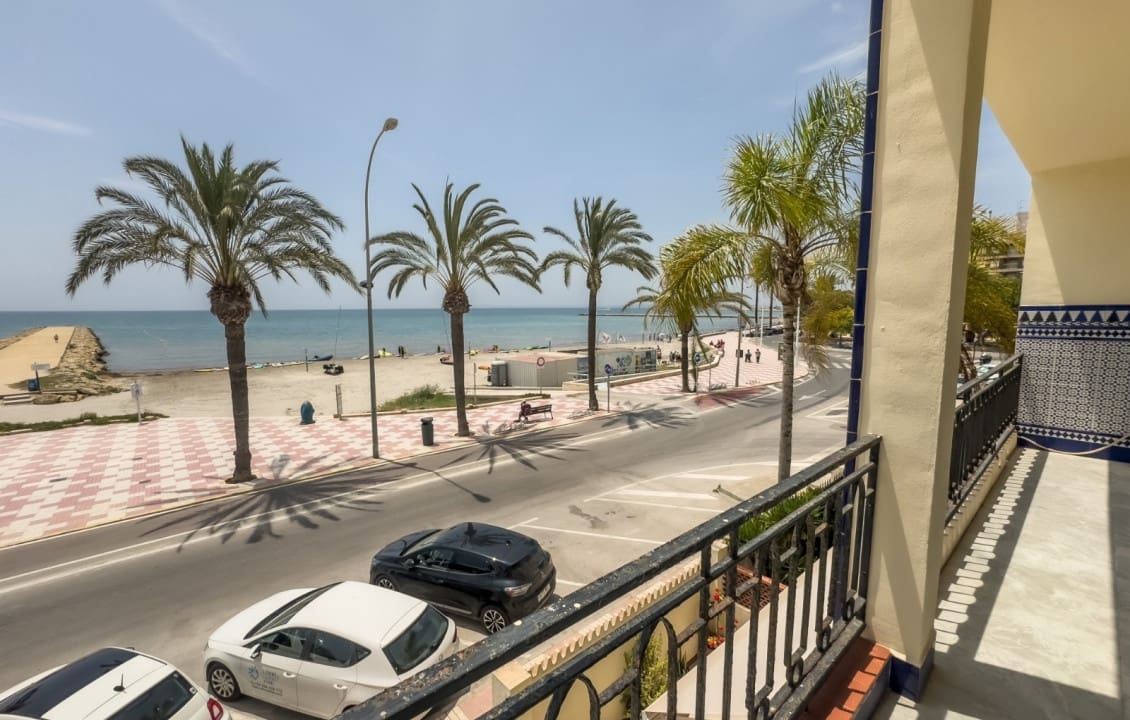 4 slaapkamer Appartement voor vakantieverhuur in Santa Pola met zwembad - € 2.000 (Ref: 9060164)