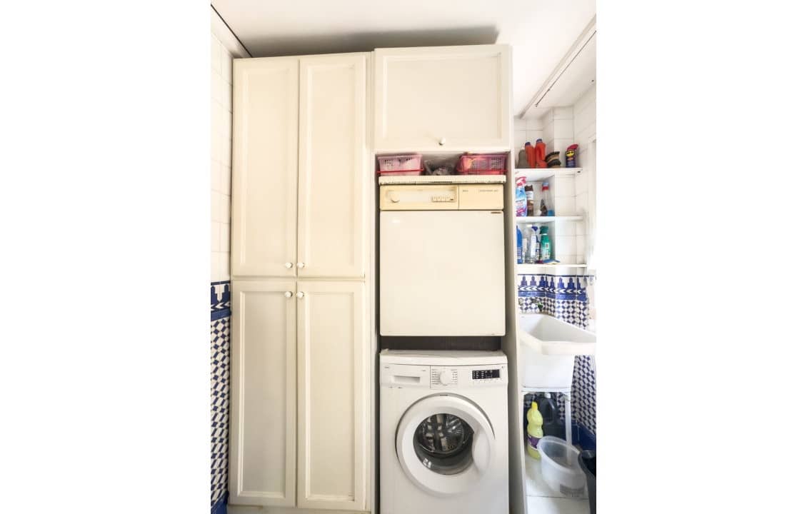 4 slaapkamer Appartement voor vakantieverhuur in Santa Pola met zwembad - € 2.000 (Ref: 9060164)