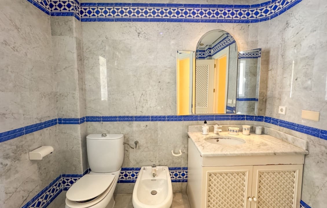 4 slaapkamer Appartement voor vakantieverhuur in Santa Pola met zwembad - € 2.000 (Ref: 9060164)