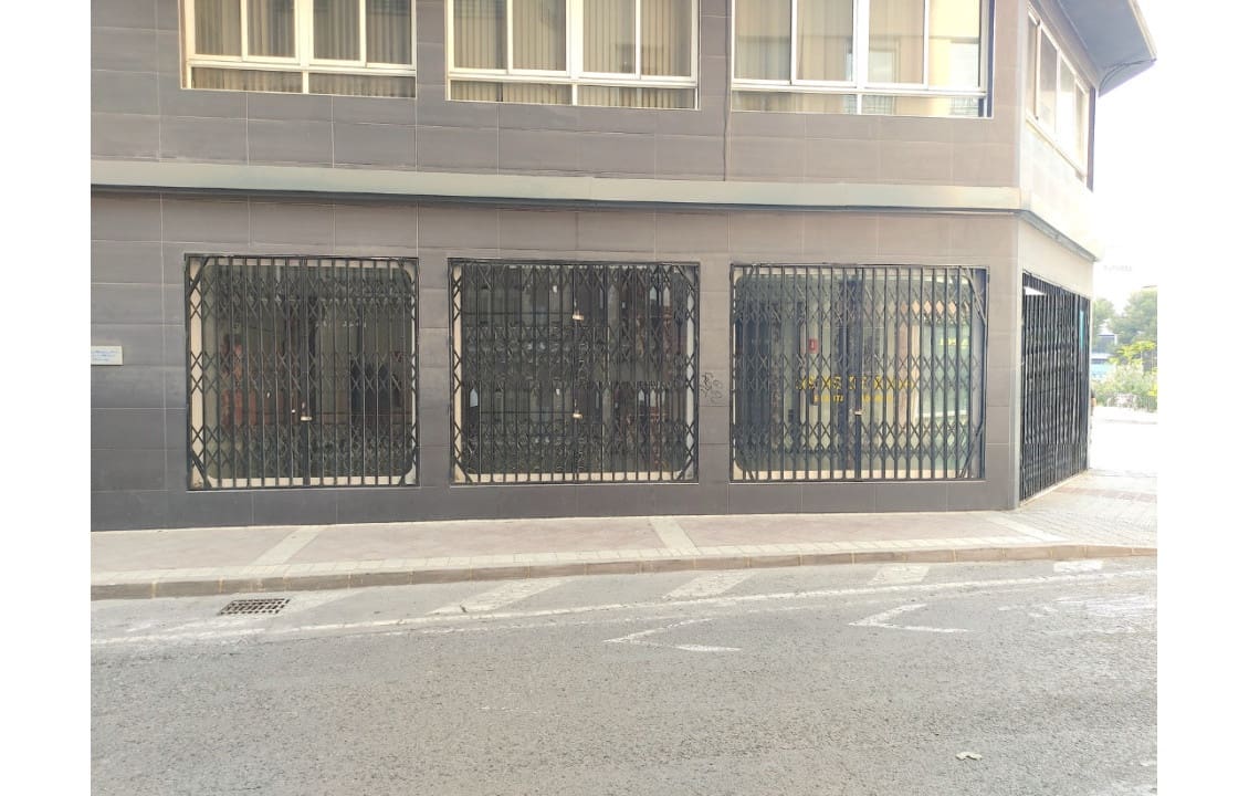 5 bedroom Commercial for rent in Elche / Elx - € 6,000 (Ref: 9088237)