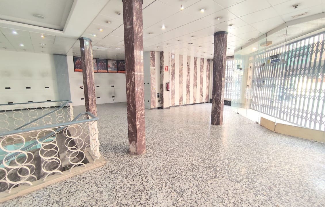 5 bedroom Commercial for rent in Elche / Elx - € 6,000 (Ref: 9088237)